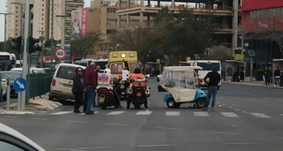 בן 60 בקלנועית נפגע בתאונה בשד' רגר