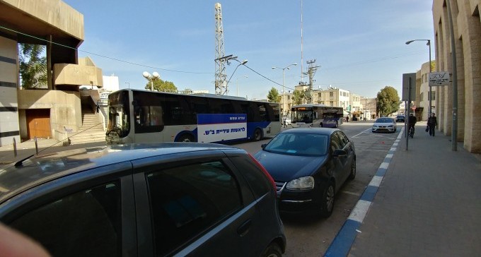 מתנה לחג: מתי ואיפה תוכלו לחנות בכחול-לבן בחינם בב''ש?