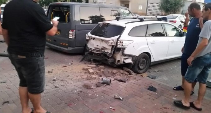 כוננות בדרום: כבישים נסגרו, אזעקות צבע אדום, שתי נפילות בשדרות