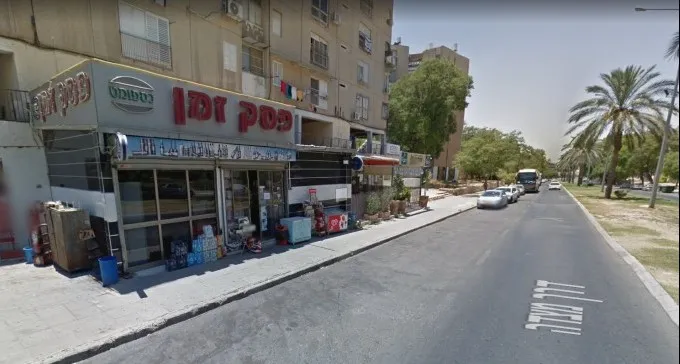 מכולת נשרפה בדרך מצדה