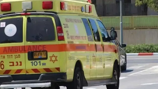 תאונות עבודה ברצף בדרום: שני פועלים נפצעו קשה ובינוני והועברו לסורוקה