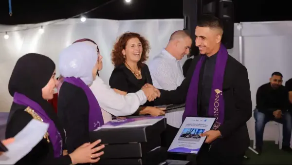 היסטוריה בנגב - תיכון מדעי בדואי ראשון עם 100 אחוז זכאות לבגרות