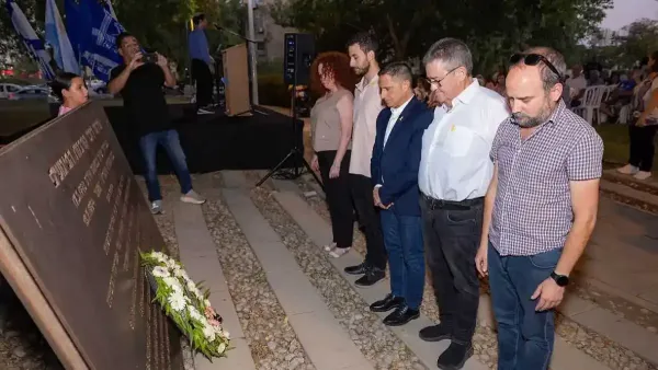 טקס זיכרון לנרצחי הפיגועים הקשים במוסדות יהודיים בארגנטינה