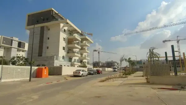 מחנק האשראי פגע בשוק הדירות: עוזבים את תל אביב, מוותרים על מציאות בבאר שבע