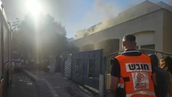 שריפה בבית בלהבים, איחוד הצלה וכיבוי אש הוזעקו לזירה