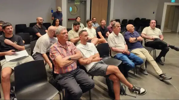 סטודנטים מ-SCE הציגו פרויקטים מבוססי בינה מלאכותית במוזיאון הלוחם היהודי