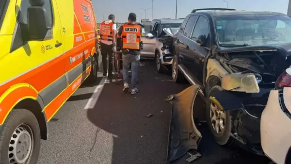 תאונת שרשרת סמוך לבית קמה