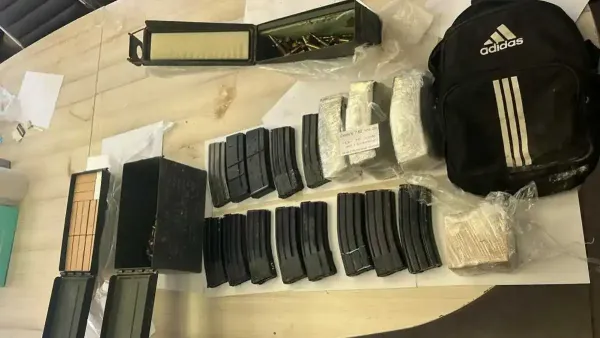 נשק ותחמושת צבאית גנובה שאותרו בבונקר תת-קרקעי בפזורה הבדואית על ידי משטרת ישראל