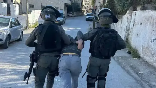 תושב הפזורה ניסה לחטוף נשק מחיילת בקניון הנגב, נעצר על ידי שב''כ
