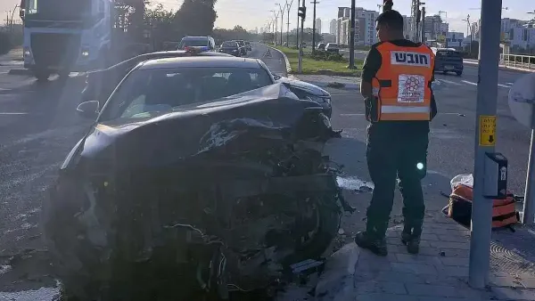 תאונה בשדרות טוביהו בבאר שבע: פצועים פונו מהכביש המסוכן