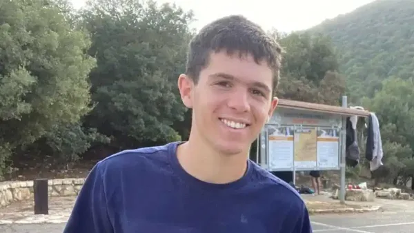 צוותי חילוץ וזק״א פועלים במאגר המים בעין עבדת לאחר איתור צעיר שנפל מצוק