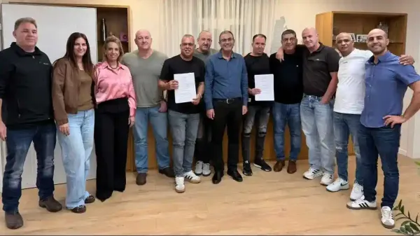 עובדי מפעל המגנזיום במפעל – רקע להסכם שכר חדש והטבות נרחבות לעובדים