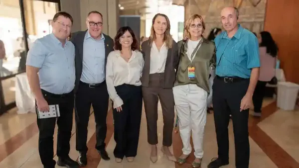 תמונה מטקס חתימת הסכם הסינוף בין הפקולטה למדעי הבריאות באוניברסיטת בן-גוריון לנציגי לשכות הבריאות דרום ואשקלון.