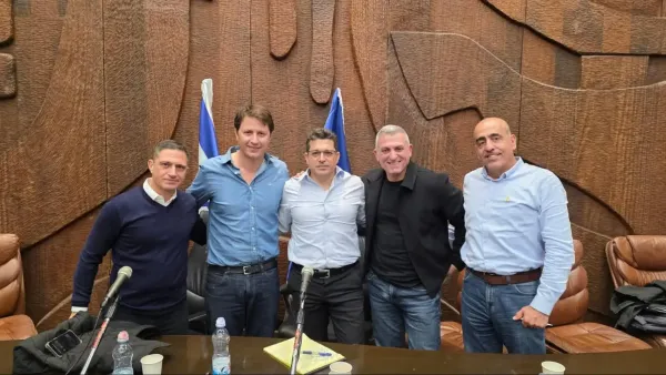 מפגש בעיריית באר שבע עם השר עמיחי שיקלי וראשי רשויות בדרום בנושא המשילות בנגב