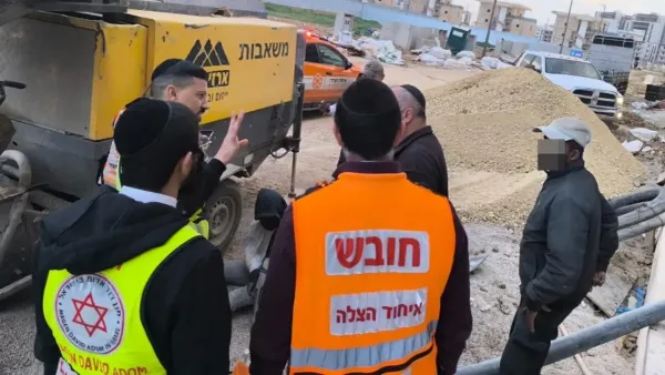 ניידת איחוד הצלה בזירת תאונת עבודה בנתיבות