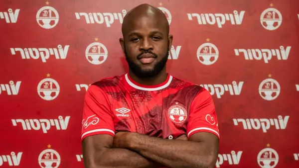 ג'אבון איסט חותם על חוזה בהפועל באר שבע לקראת הצטרפותו בקיץ