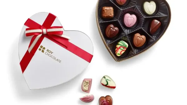 מתנה אחת, הרבה רגעים. למה מארז שוקולד עובד לכל חג?