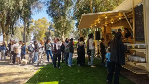 עגלת קפה עם נשמה: ג׳ונאם נפתחה בגן הפעמון בבאר שבע