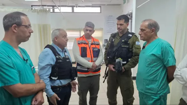 צוותי חירום ורפואה בתרגיל עירוני בדימונה לצד צוותים רפואיים של שיבא במרכז הרפואי מיראז׳.