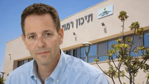 תלמידים מגיעים לבית ספר בנגב עם ליווי ביטחוני, אילוסטרציה לחזרת מערכת החינוך לפעילות בזמן מלחמה