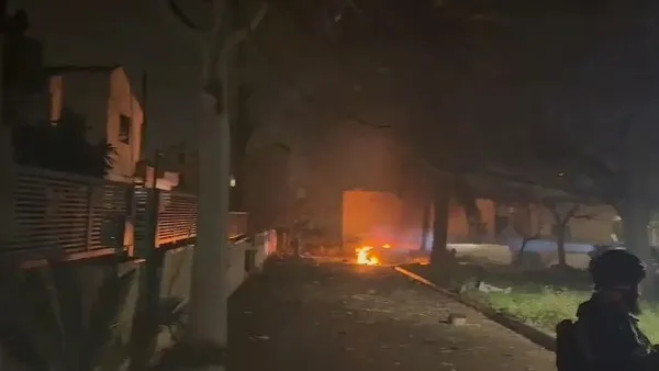 כוחות כבאות, מד״א והצלה בזירת פגיעת אמל״ח בדימונה, לאחר קריסת מבנה ושריפה בעיר