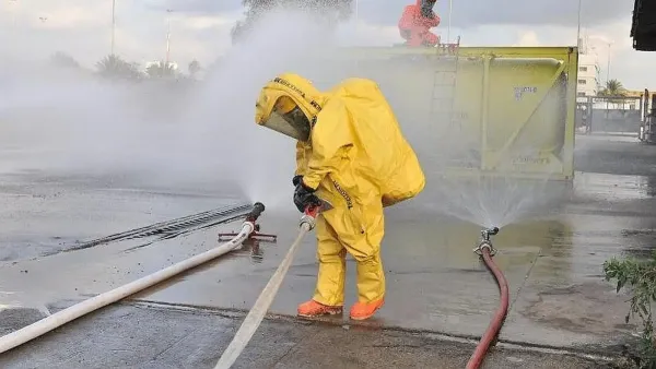 טיל מאיראן פגע באזור תעשייה בנגב: כוחות בזירה, אין נפגעים