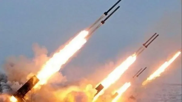 ישראלים במרחב מוגן על רקע התרעת צבע אדום והנחיות פיקוד העורף לקראת ליל הסדר