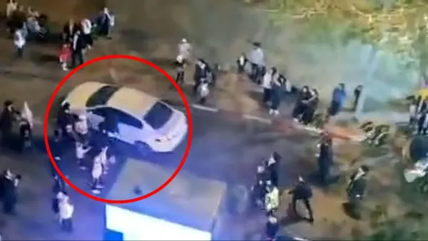 זירת אירוע הדריסה במהלך תהלוכת ל"ג בעומר בשכונת נווה זאב בבאר שבע.