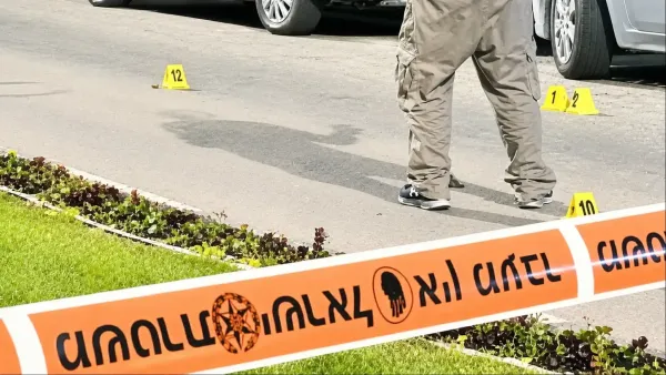 כוחות רפואה בזירת אירוע אלימות בשגב שלום שבה נפצע גבר באורח בינוני.