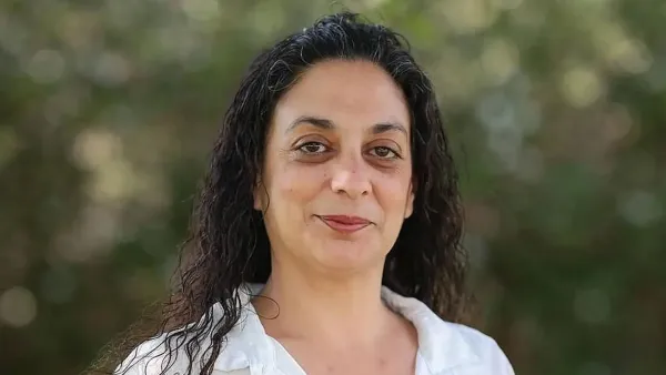 נעמה חיון מבית הספר ברנקו וייס בית אריאל בבאר שבע, זוכת אות ההצטיינות של מכון ברנקו וייס לשנת 2026.
