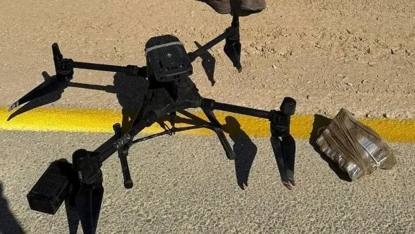 רחפן ואקדחי גלוק שנתפסו במסגרת פרשת הברחת הנשק מגבול ירדן לישראל