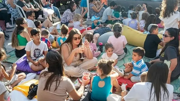 חג הספר העברי יוצא לדרך בבאר שבע: יריד ספרים, הצגות ומפגשי סופרים לכל המשפחה