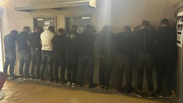 כוחות משטרה ומג"ב במהלך פעילות מבצעית בערערה בנגב נגד אירועי ירי ואמצעי לחימה בלתי חוקיים
