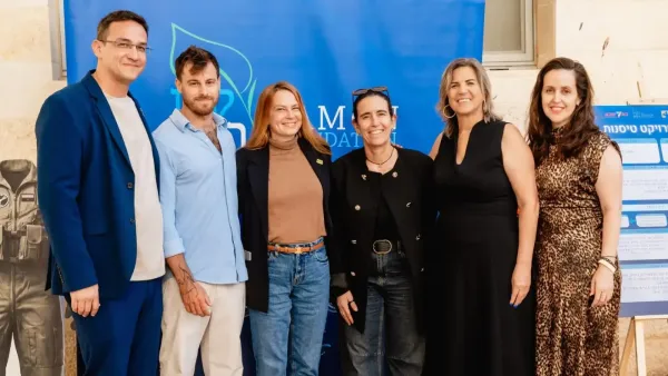 חניכות תוכנית צוות AIR מבאר שבע ומאופקים בטקס סיום בקמפוס ההייטק של המכללה הטכנולוגית חיל האוויר בבאר שבע