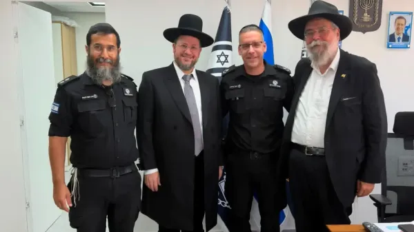מפקד מחוז דרום בשב'ס נפגש עם רבני באר שבע לקידום יוזמות שיקום לאסירים