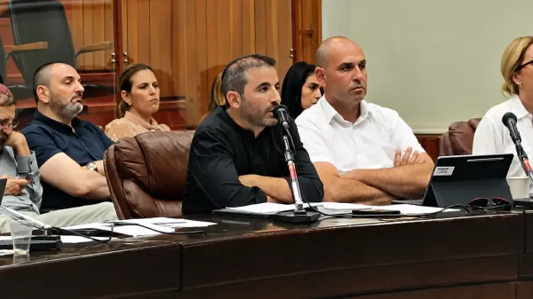 קיצוץ רוחבי בשעות הנוספות - או פיטורי עובדים: צעד ההתייעלות הכואב של עיריית באר שבע
