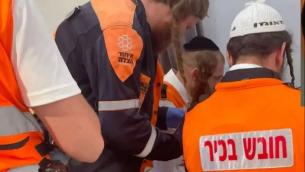 צוותי איחוד הצלה העניקו טיפול לתינוק מנתיבות שנכווה ממים רותחים ופונה לסורוקה