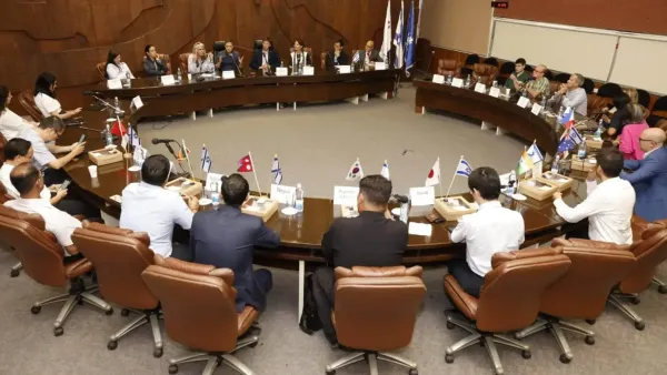 באר שבע מחזקת קשרים בינלאומיים: משלחת שגרירים מאסיה ביקרה במוקדי החדשנות והסייבר
