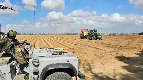 הטבה או תרגיל? הממשלה מציעה ללוחמי מילואים לעבור לעוטף ולהחליף את החלקאים המזדקנים