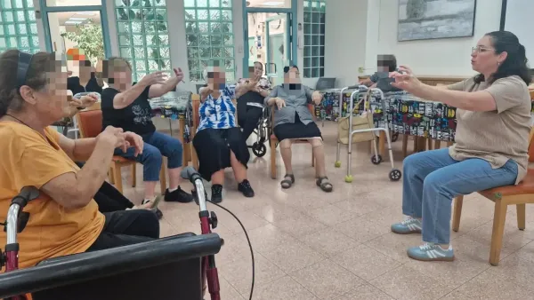בבאר שבע: פיזיותרפיה ללא עלות מסייעת לשורדי השואה לשמור על עצמאותם