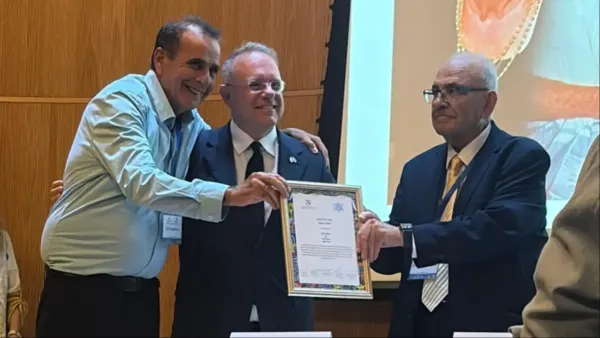 שמעון בוקר קיבל את אות החלוצים לשנת 2026