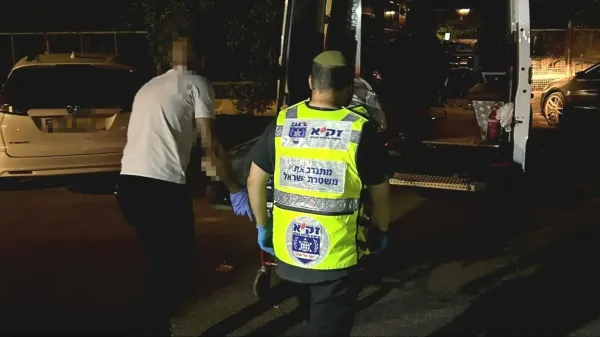 מתנדבי זק''א בזירת האירוע ברחוב הנוטר בבאר שבע