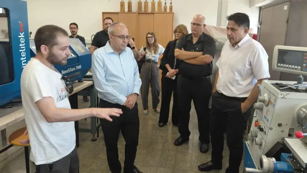 נשיא התאחדות התעשיינים במכללה הטכנולוגית באר שבע: 'קיים מחסור עצום בהנדסאים'