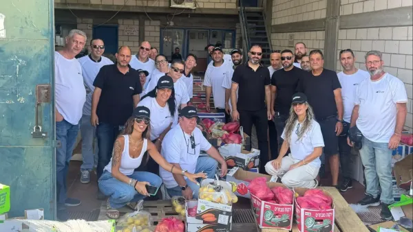 עשור של לב גדול: דן בדרום ודן באר שבע מתגייסות למען שולחן החג של משפחות בדרום