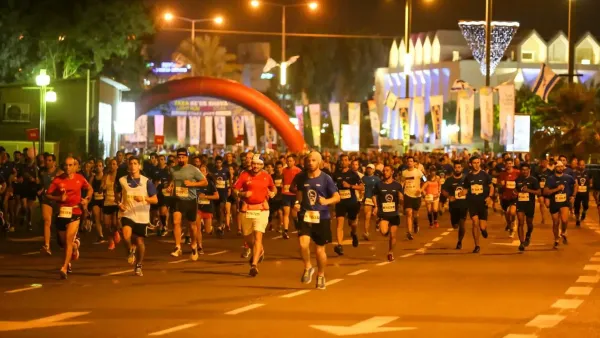 מחר בבאר שבע: מרוץ LIGHT RUN יוצא לדרך, אלה המופעים וחסימות הכבישים