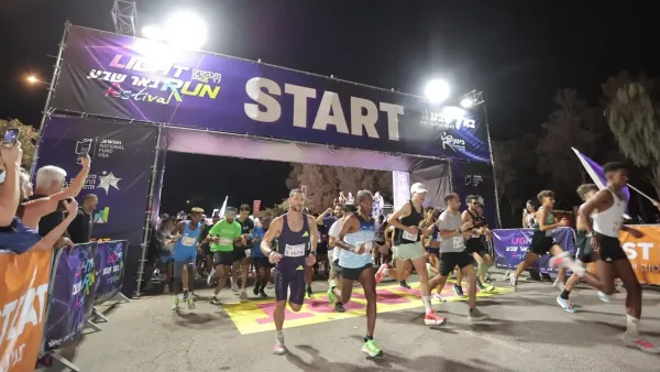 שיא של כל הזמנים בבאר שבע: יותר מ-10,000 משתתפים במרוץ הלילה