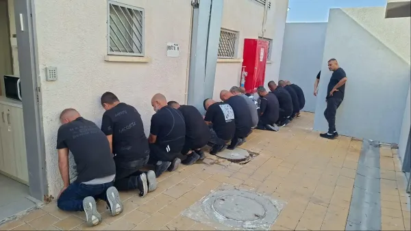 המשטרה סיכלה סכסוך דמים: 22 נעצרו, בהם ארבע נשים, נשק הוחרם (וידאו)