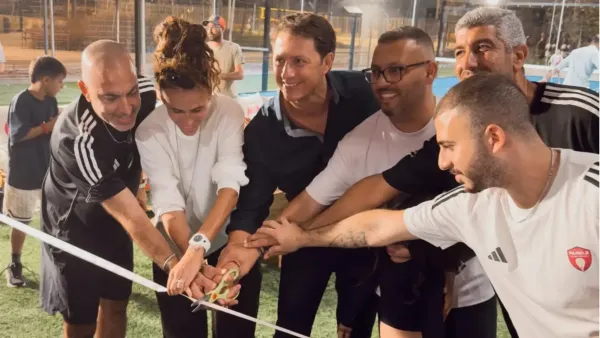 שלושה מגרשים ומשחקים גם בערב: מתחם פאדל חדש נפתח בלהבים