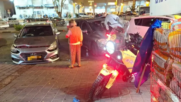 רכב פגע בהולכות רגל בנווה זאב: מד''א טיפל  בפצועות ברחוב ז'בוטינסקי