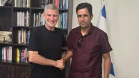 יאיר גולן נפגש עם נציגי הכפרים הלא מוכרים: 'משימת חיי היא לתקן את ההפקרה'